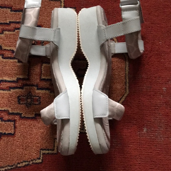 Adidas Foam Platform Sandals - Picture 4 of 5